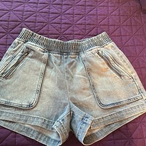 New with tags aerie shorts!! Super soft and stretchy